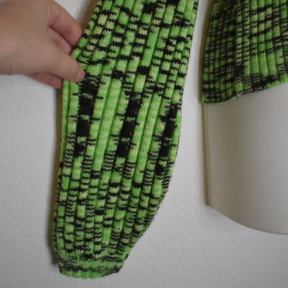 BLANK NYC Turtleneck Sweater Sz XS Balloon Sleeve Crop Neon Retro - Picture 6 of 16